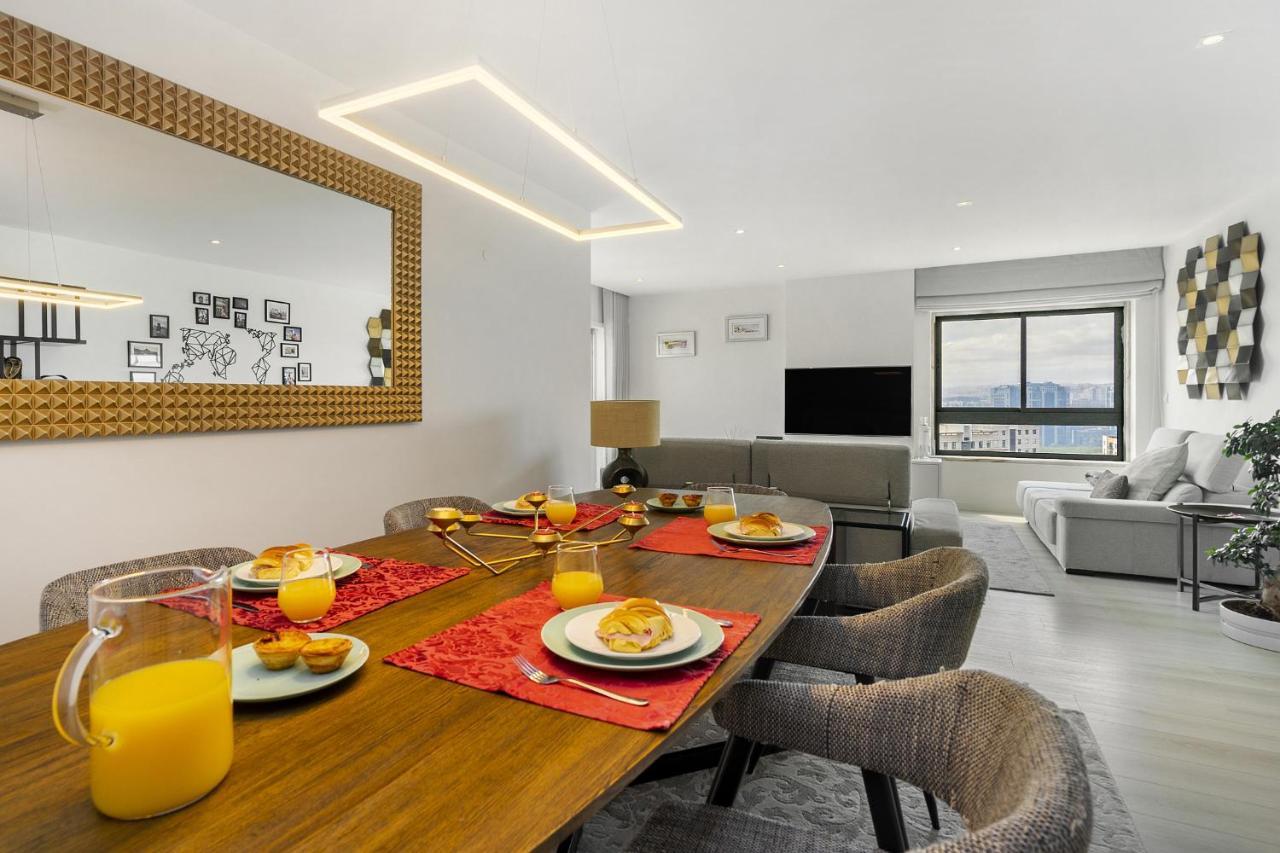 Whome Family Condo - Urban Retreat With Parking, Ac, Elevator In Great Location Lisbon Exterior photo